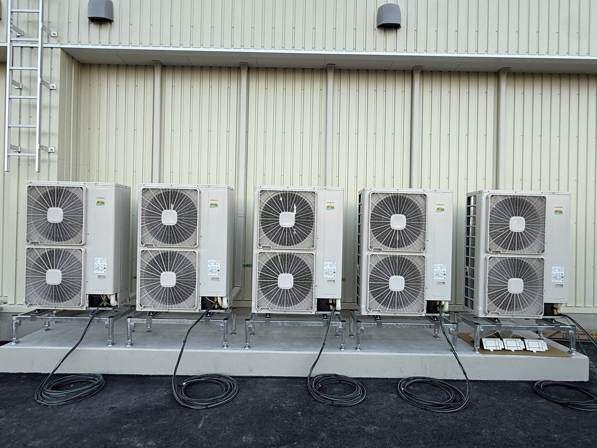 ♡ y ♡‼️エアコン室外機 室外機