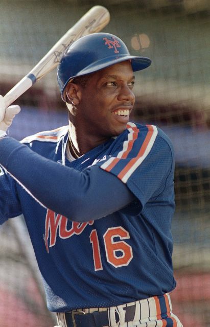#MetsTrivia A: Dwight Gooden became the first #Mets pitcher to collect 20+ hits in a season, hitting 21 in 1985.