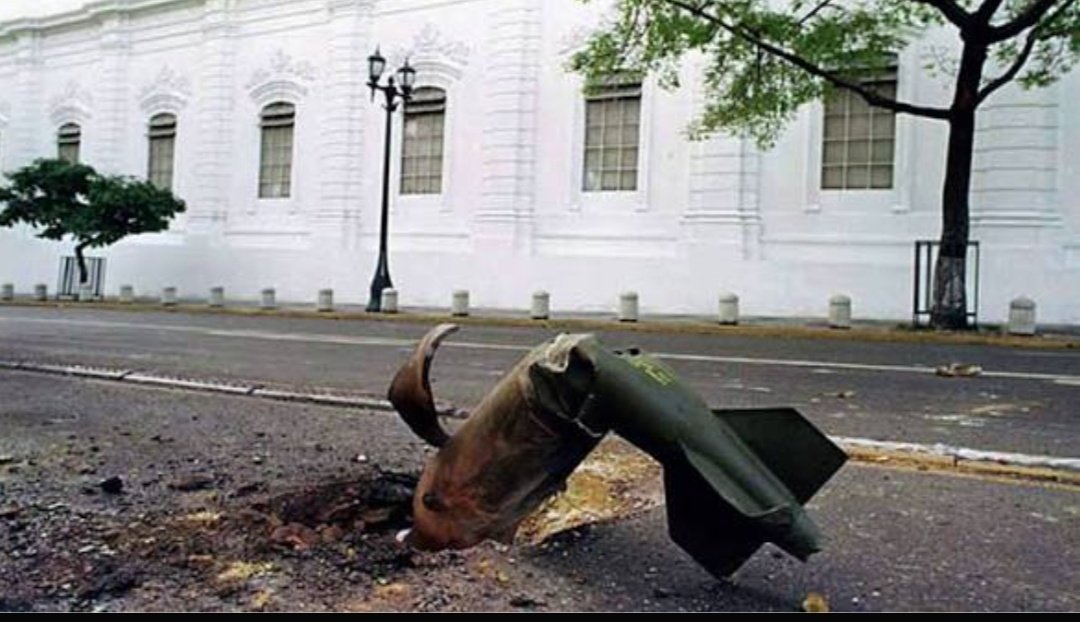 thexpeditionary's tweet image. "Venezuela no había sido bombardeada nunca".

27 de noviembre de 1992: