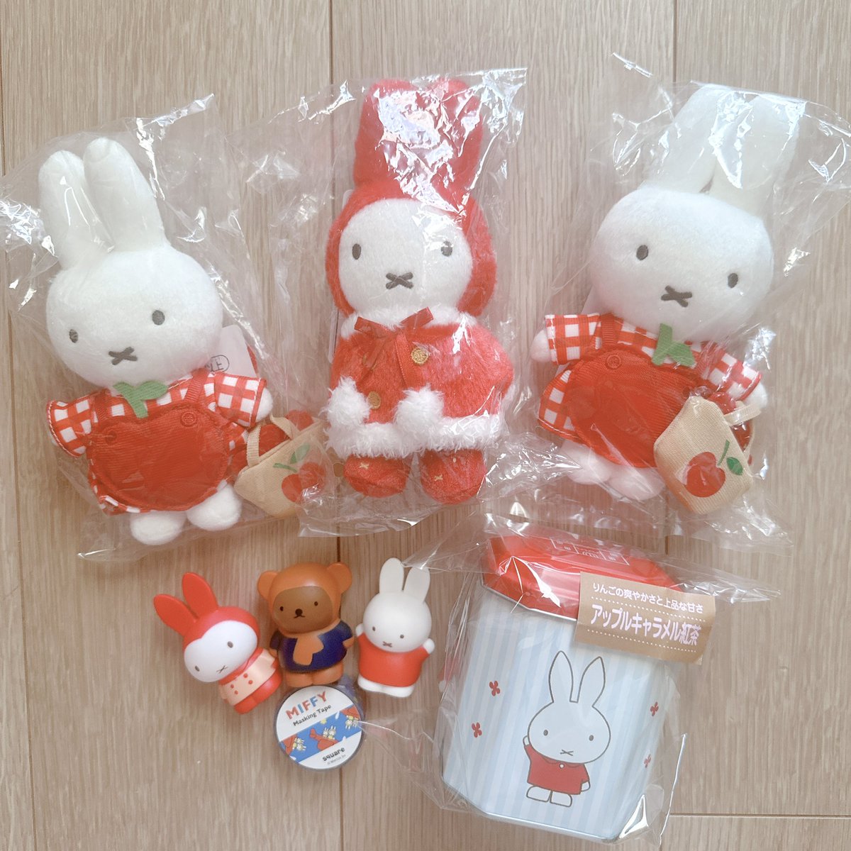 ミッフィーzakkaフェスタの戦利品・×・ 今年のりんごデザインが好き