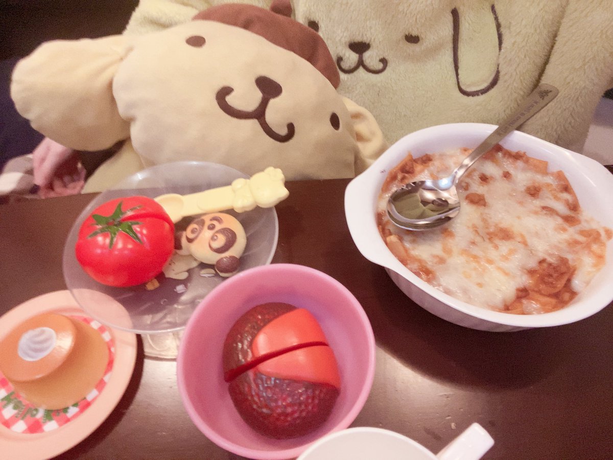 _q79ir's tweet photo. 家でもぼっちだから、ミティとご飯食べてる https://t.co/L9MCeQmTCS