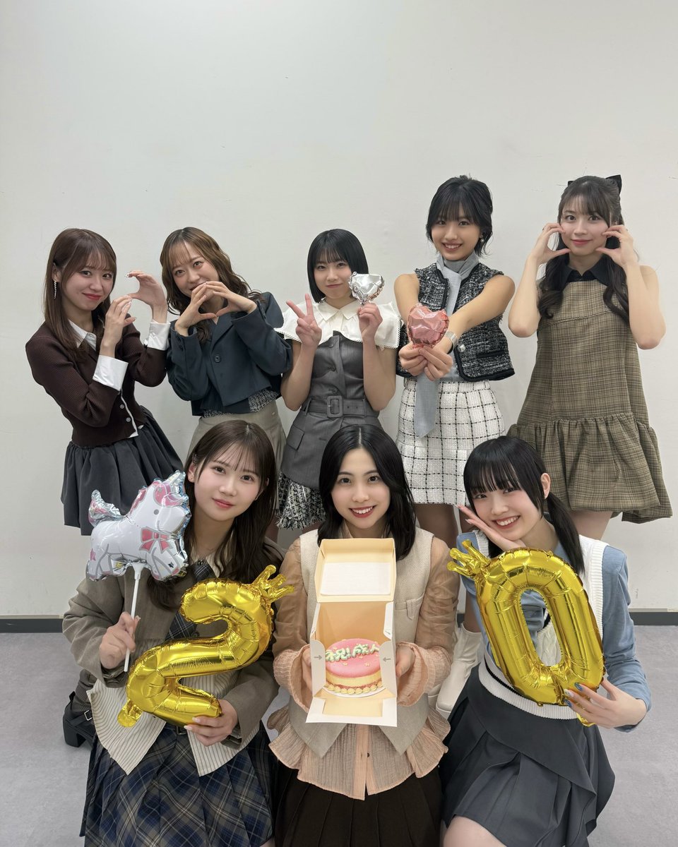 mornigkyou's tweet photo. 卒業が続き、新メンバー加入を期待しつつも、この8人のパフォーマンス、すごく楽しみ😌
卒業はメンバーを成長させる。
加入もまた同様に。

モーニング娘。は卒業と加入を繰り返して進化していくグループ。

しびれるぜ😉

#モーニング娘26 https://t.co/QkLHOR8lbR
