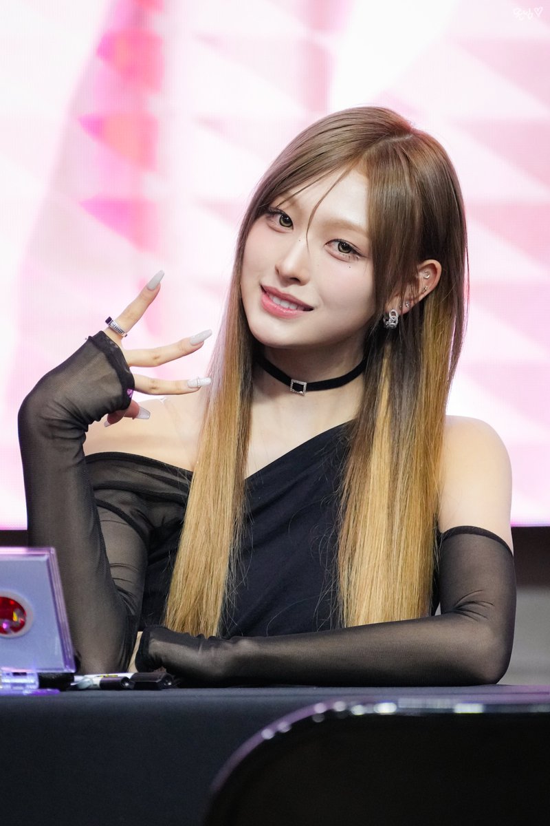 260110 메이크스타 팬사인회 미나미

L.O.V.E

<a href="/RESCENE_twt/">RESCENE</a> <a href="/RESCENEofficial/">RESCENE OFFICIAL</a>
#RESCENE #리센느 #リセンヌ