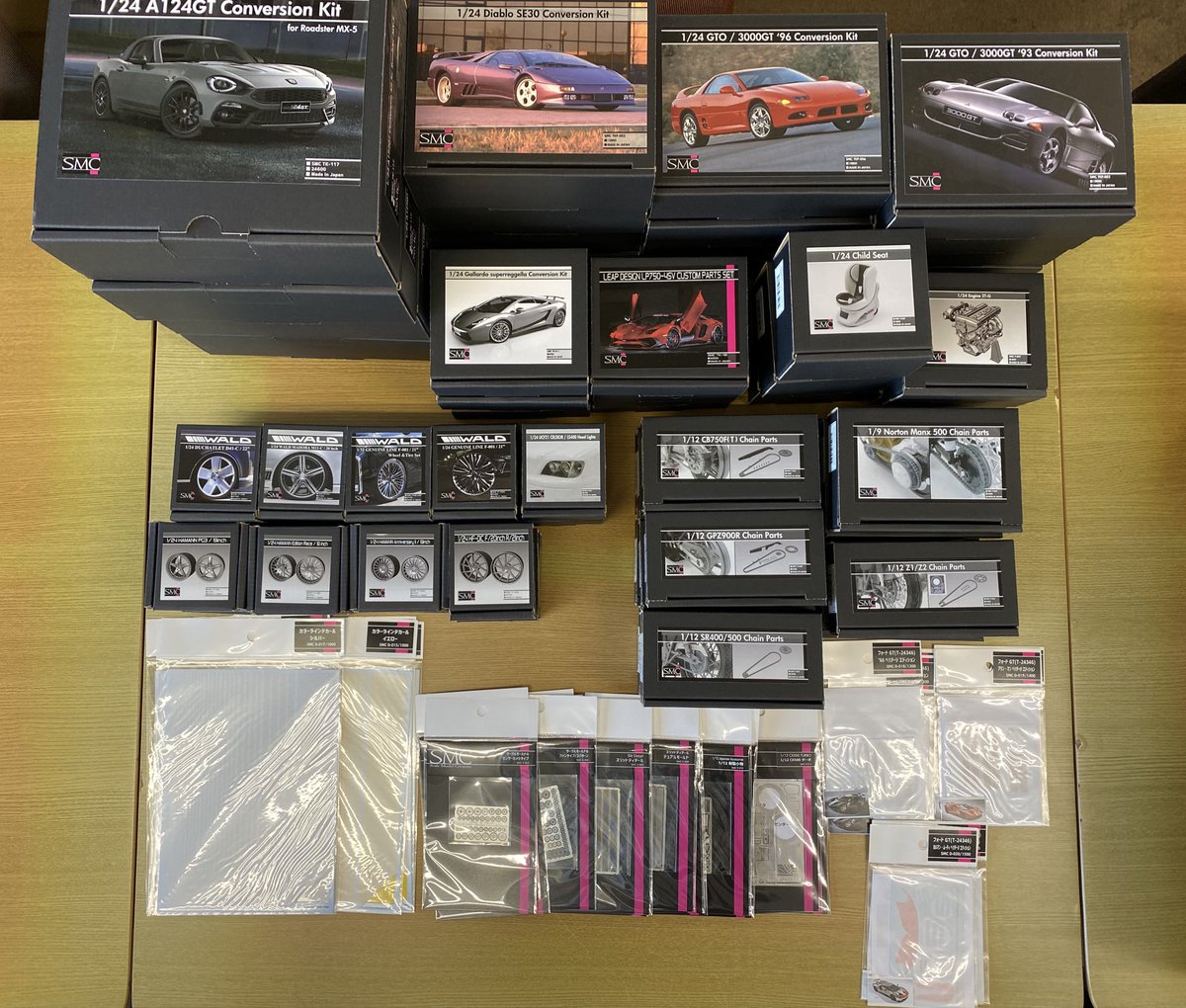 memory_corp's tweet image. 模型新規取り扱いメーカーのご案内❗️

カーモデルのコンバージョンキットやディテールアップパーツを販売しているSMC社製品の取り扱いを開始しました！

先行で店頭販売をいたします。
後日、通販サイトでも販売させて頂きます。