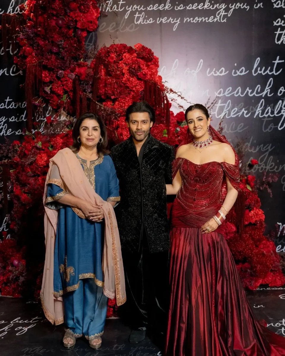 MissMalini's tweet image. Glam moments and growing buzz around #NupurSanon and #StebinBen ✨

#MissMalini