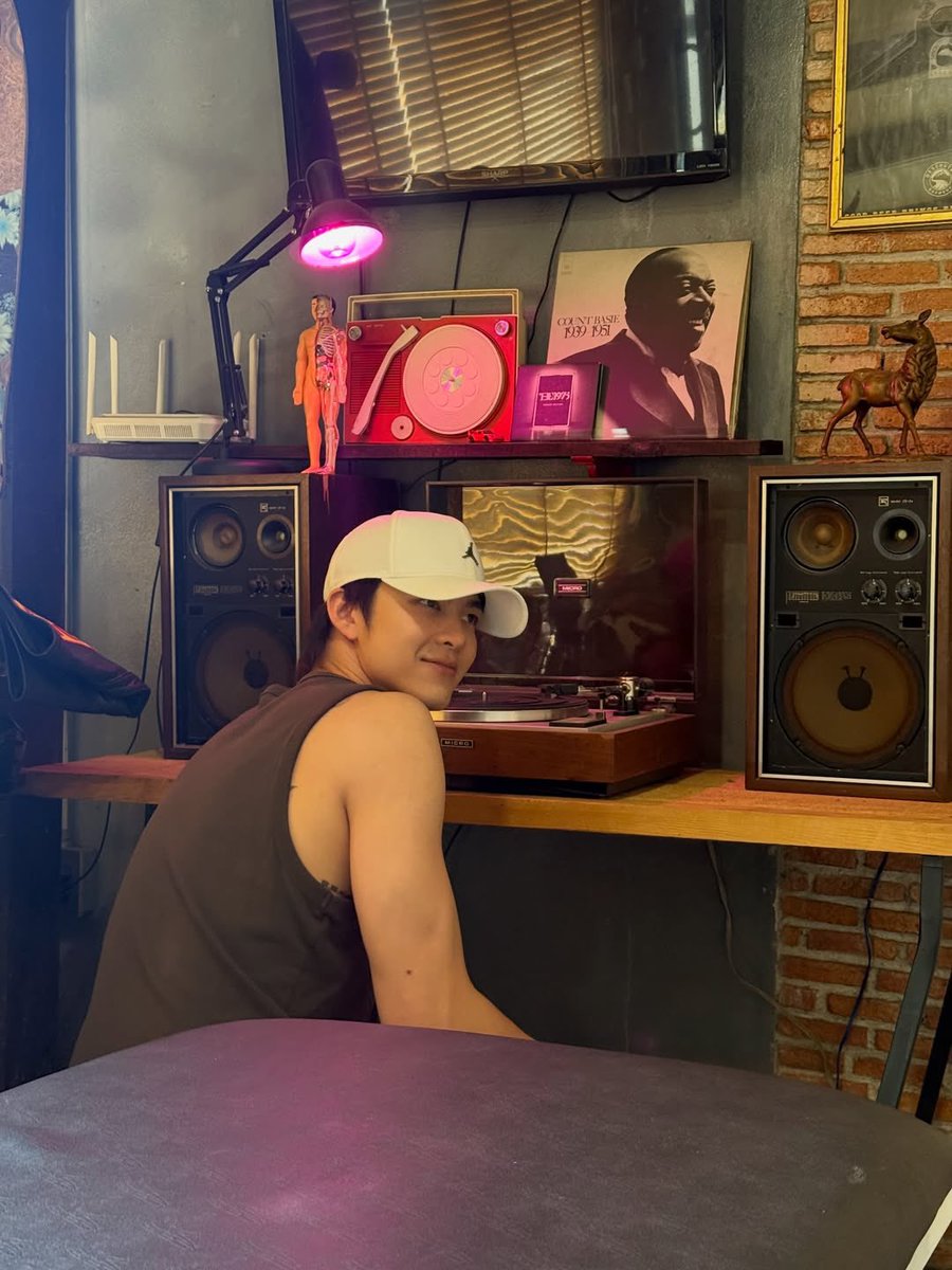 aimsatai's tweet image. เมี๊ยว ~