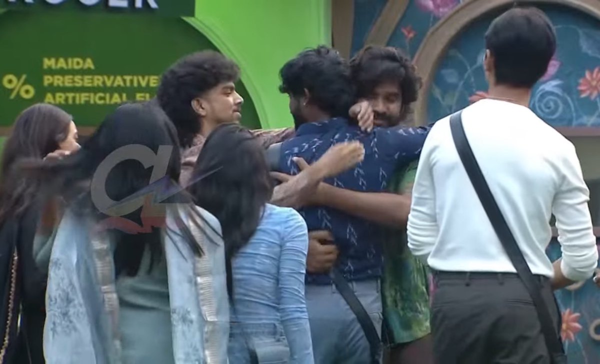RenewedFrmToxic's tweet image. FJ &amp;amp; Amit 🫶🏻❤️ 

fj dressed up like GV 😅

#BiggBossTamil9 #GanaVinoth𓃵 #FJ #Amit