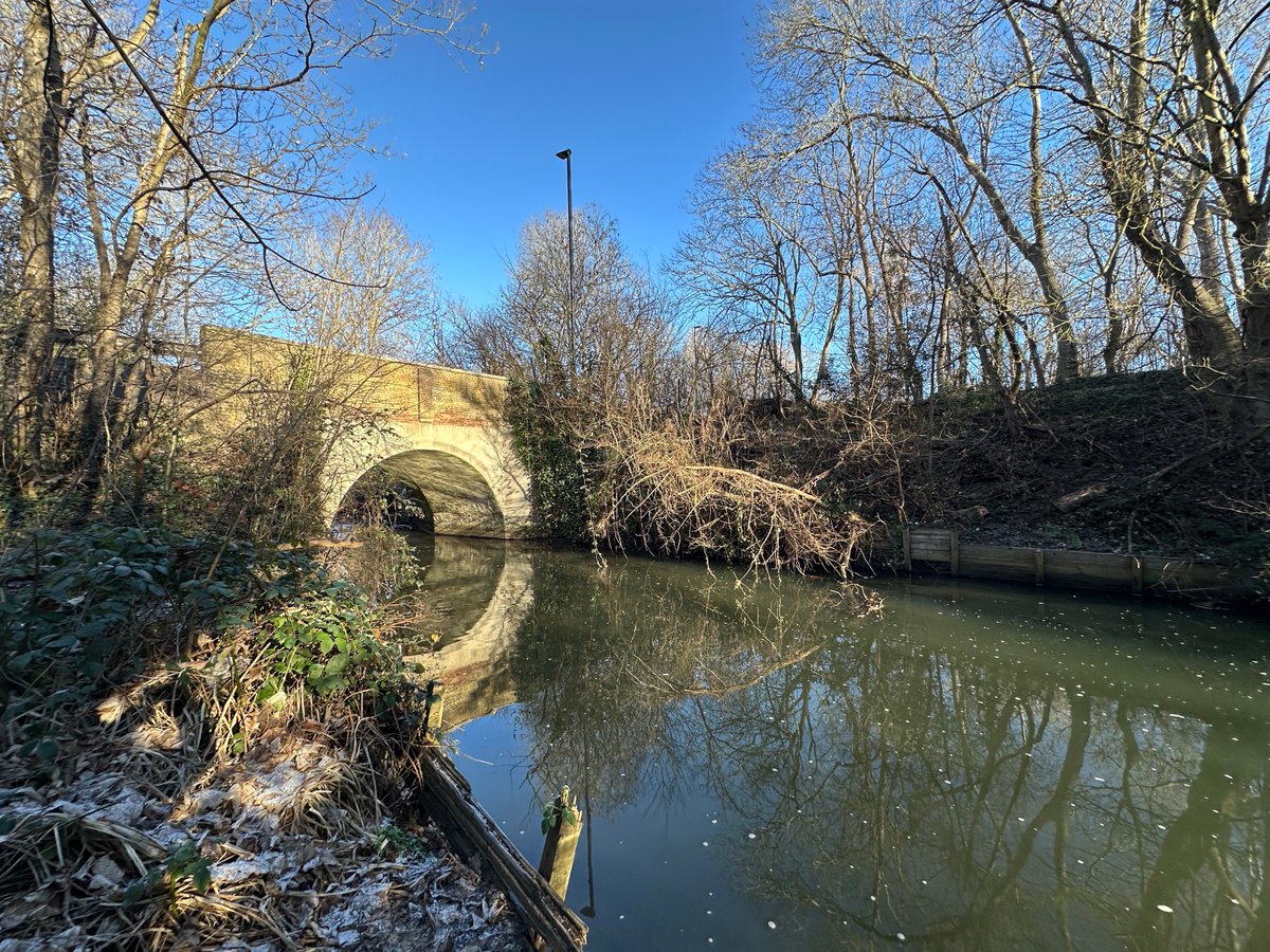 CVP_CraneValley's tweet image. #virtualtour of the Crane Valley: Baber Bridge, which carries the A315 Staines Road over the River Crane in North Feltham @LBofHounslow 
  
@LondonNPC @FriendsRivCrane @habsandheritage @EnvAgencySE @Thames_RvrsTrst