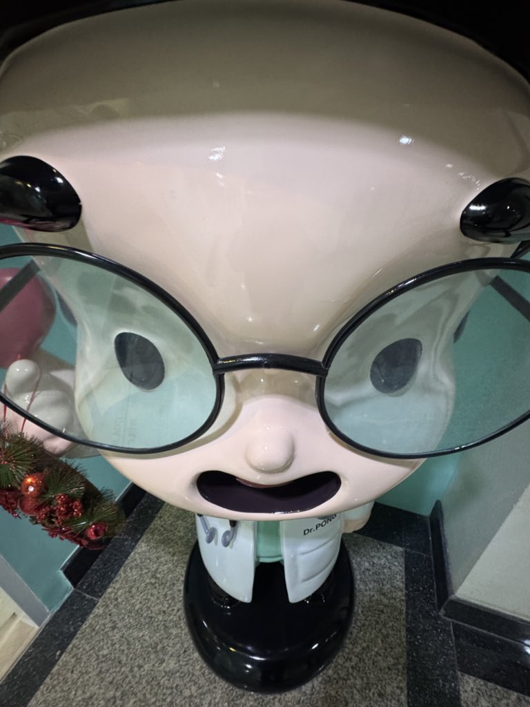 Ppsanta's tweet image. ฝาก @drpongofficial กับทุกคนไว้ด้วยนะครับ อยากบอกว่าเพิ้ดต้าใช้ทุกวัน และเป็นสิ่งที่ขาดไม่ได้จริงๆ  มี Dr.Pong ไว้ก็เหมือนมี Dr.Perth และสารบำรุงแซนต้าไปอยู่ด้วยนะครับ ยังไงฝากด้วยนะครับบ🖤🤍🤟🏻
@perthppe 

PERTHSANTA PRESENTER DRPONG 

#DRPONGxPERTHSANTA