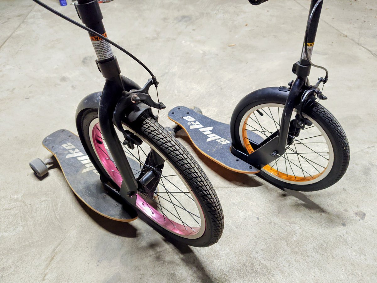 ✴︎Makoです✴︎ 掃除をしてても他に目がいってしまいちょっと遊んでしまいます😅 今日