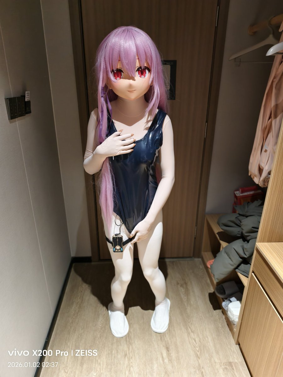 这腿上绑的是什么呀，腿环吗？
#kigurumi
#kig
#郊狼电击
