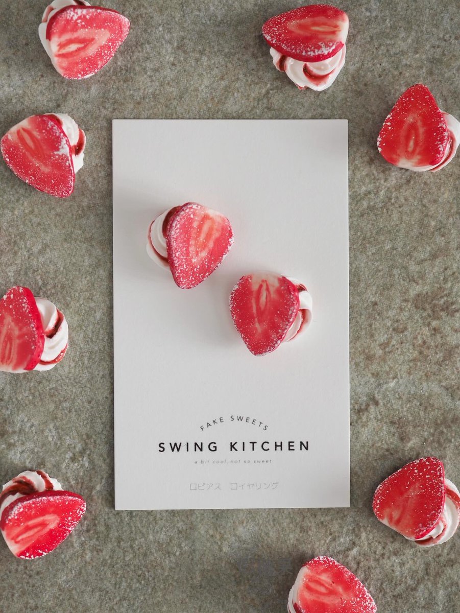 swing_kitchen51's tweet photo. フェイクスイーツのアクセサリーを作っています

いちごは定番の人気デザイン

 #いちご大好き https://t.co/kCoPIUsroV