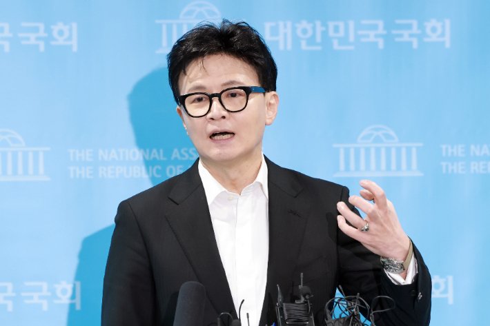 밝은 웃음 tweet media