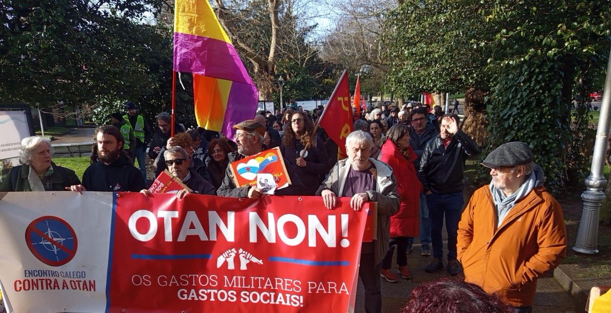 #Galicia Por la paz y la soberanía de los pueblos. Bajo este lema, los marxistas-leninistas recorrieron las calles de Santiago denunciando la agresión imperialista yanqui contra Venezuela pceml.info/as-marxistas-l…
