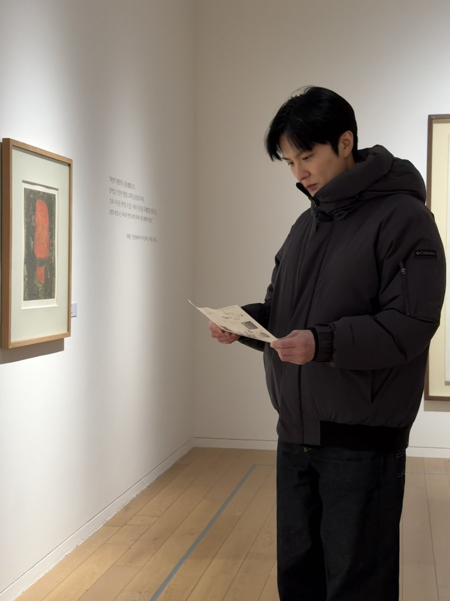 24년 말.. 스레드에서 영국에서 오래 공부하신 교수님이 무료로 믹마 팁을 전수하며 친분을 도모하는 모임의 모집 글을 봤다. 이걸 배워서 앨범을 내면 많이 절약할 수 있겠다- 라는 청순한 생각으로 수업에 참여하기 시작했고, 고행길이 시작됐다.

글:4

blog.naver.com/9andthenumbers…