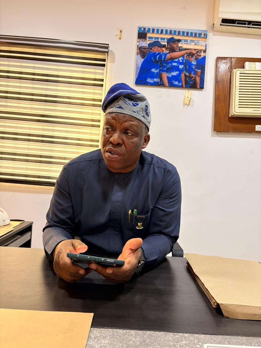 HonTaiwoLekanSalami tweet media