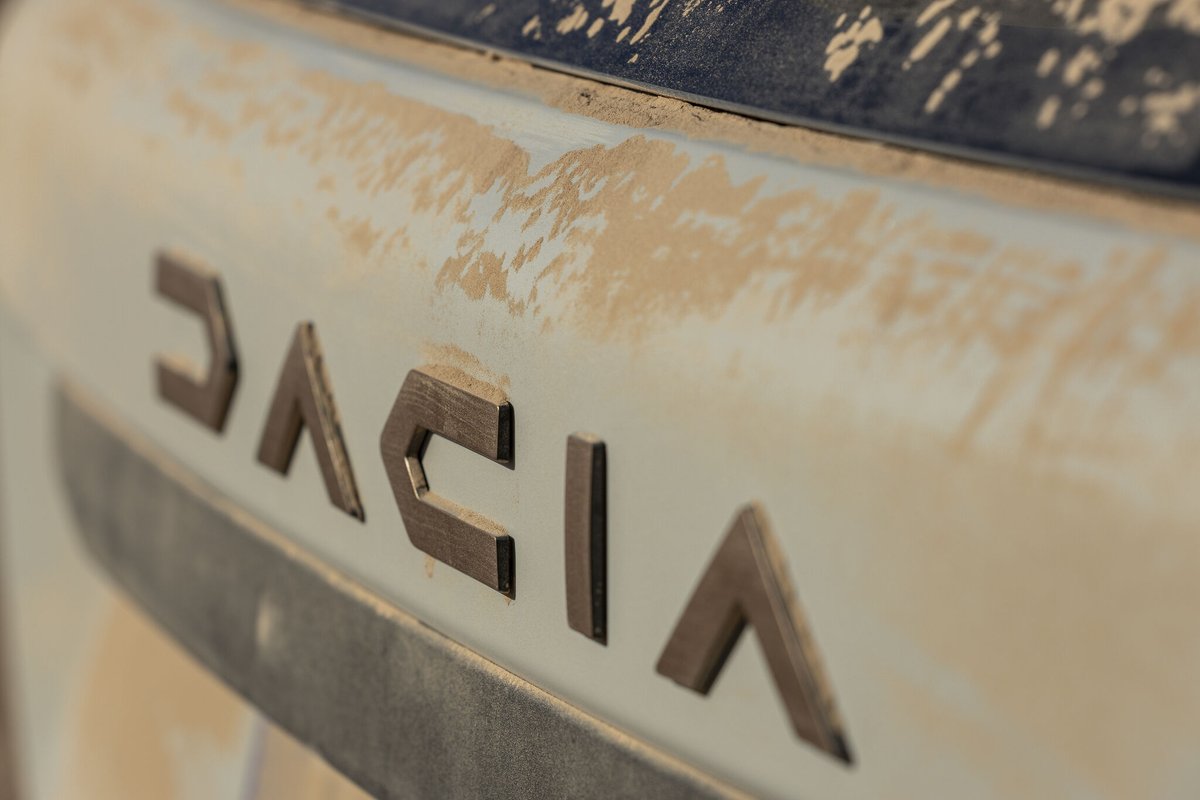 AgenceWIZ_Us's tweet photo. 🏁 Dacia Camp – Test drives du Dacia Duster à Marrakech &amp; dans le désert d’Agafay 🇲🇦

-  100 essais, + 10 000 km parcourus et plus de 400 h d’essais en conditions réelles.

Gestion flotte &amp; logistique terrain assurées par WIZ’Us.
Merci à @Dacia 🙏
#DaciaDuster #DaciaCamp  #WIZUs https://t.co/XQnaBEEYVg