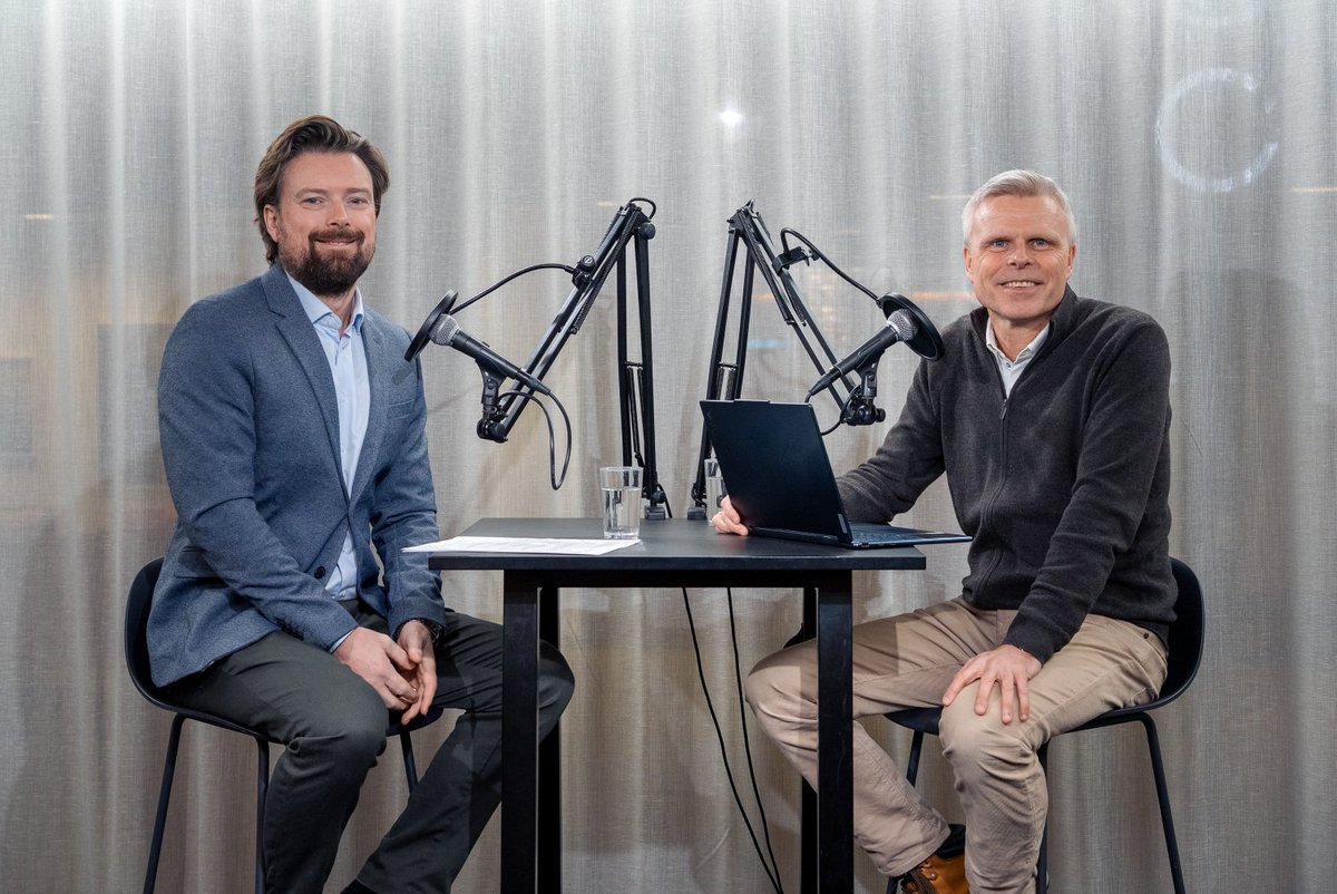 Hyggelig å bli invitert tilbake som podcast-gjest på "gamle tomter" til Storebrand og <a href="/KronSpare/">Kron</a>! Joar Hagatun og jeg snakket om:
👉 De ulike rentefond-kategoriene
👉 Nye skatteregler for rentefond
 👉Vær obs på dobbeltskatt på renteinntekter i holdingselskaper/investerings-AS.👉