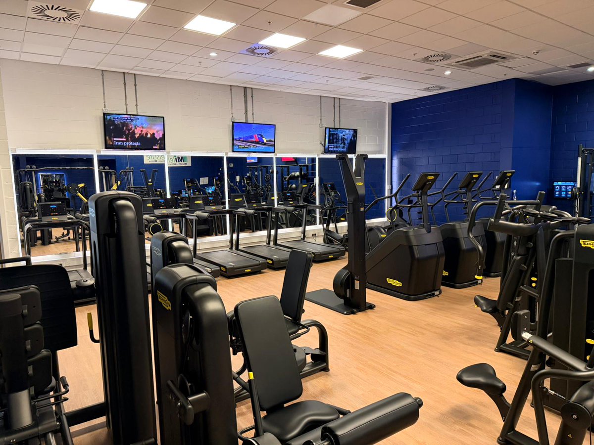 midgov's tweet image. 🔥 WELCOME TO THE NEW LASSWADE GYM 🔥
Same training space. Two totally different 'vibes' with mood lighting. 💥
New design, new flooring, &amp;amp; complete rebranding.
💥 JAN OFFER
👉 £5 joining fee
#NewDesign #Technology #GymLife #Lasswade #MiLeisure