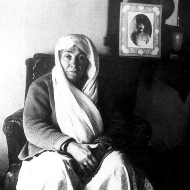 Sen bir evlat yetiştirdin, o evlat bir milletin kaderini değiştirdi.