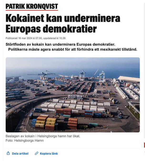 GStrand45's tweet photo. Spanien gör sitt största kokainbeslag någonsin, fångar 10 ton gömt i en salt-fartyg från Drottningens Brasilien till Europa.

Helsingborg, tidigare i veckan rekordbeslag 3 ton...

Då minns vi hur det är institutionaliserat medvetet från politiker, myndigheter, polis, tull, företag och de som skulle synas för att dölja den verkliga verksamheten - "MC-gängen", "organiserade brottsligheten"  och "gängkriminella". Ni vet dom som ska sitta i fängelse ibland för att ge trovärdighet åt ett genomkorrupt system. Det är därför vi har barn/13-åringar i fängelse..........Skydda systemet.
https://t.co/UkSbEr1qiN

Kulissen byggdes upp med kommunen och polisens aktiva hjälp som agerade åt underrättelsetjänsten för att profitera och skada befolkningen medvetet. Precis som med invandringen (människohandeln) flyttades godset ut till kranskommuner utan "narkotikapolis" för att sedan distribueras ut över landet.
https://t.co/Aib8cv1D2B
"Den misstänkta insidern i hamnen satt häktad misstänkt för liknande brottslighet redan 2010. Men trots kopplingar  till den organiserade brottsligheten har han fått jobba kvar.  Därtill är hamnens skalskydd dåligt, belysningen svag och kameraövervakningen inte tillräcklig, enligt Tullverket."
https://t.co/L5OQVbNEO8