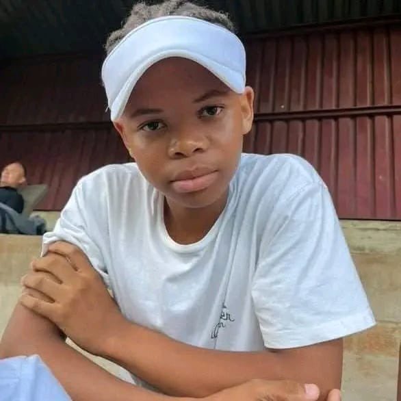 NEWS : Family demands answers after teen’s death on Vaal River boat trip

17-year-old Thomas Junior Sithole, a Driehoek High School learner, went missing Friday during a boat outing with friends on the Vaal River. His body was found Monday.