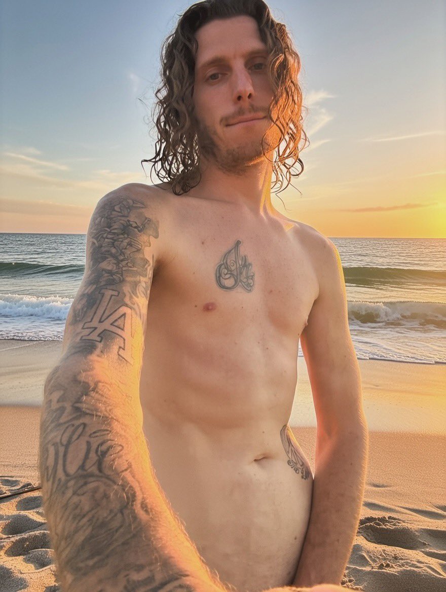 SkidRowRed's tweet image. There’s a lot more where this came from 😏 

fansly.com/SkidRowRed