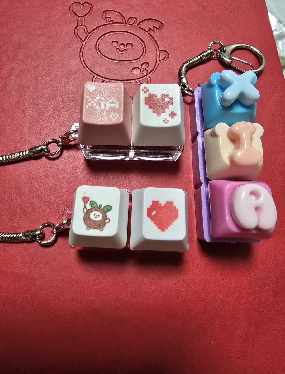 키캡키링 유행이라 급 동대문 방문 ㅋㅋ
예쁜거 옆에 귀여운거  그옆에 또귀여운거 ㅋㅋㅋ 넘나 귀엽