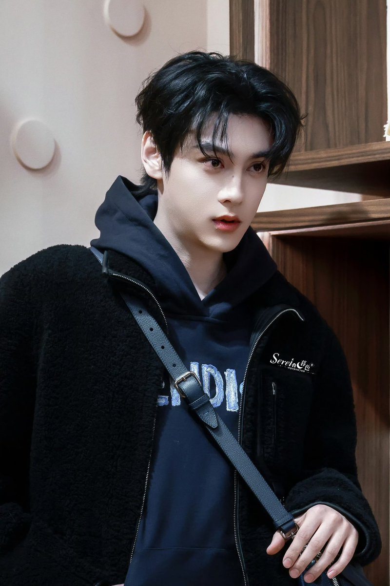 Serein0919x0706's tweet image. 超模爹！
#ziyu #ZiYu #TianZiyu #tianxuning #TianXuningZiYu