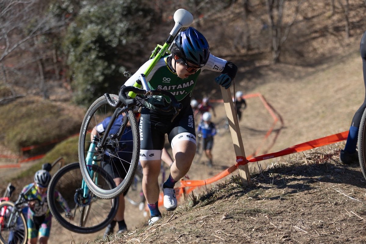 【レース結果】
1/12
湘南シクロクロス中井大会

出場選手
ME2
渡部(院2)28位

応援、サポートありがとうございました🚴
次戦はざおうさまCUPを予定しております！

写真1、2枚目<a href="/hiroyo_oo/">hiroyo</a> 様

#湘南シクロクロス中井 #シクロクロス #埼玉大学自転車競技部 #株式会社エイチワン #onebyesu