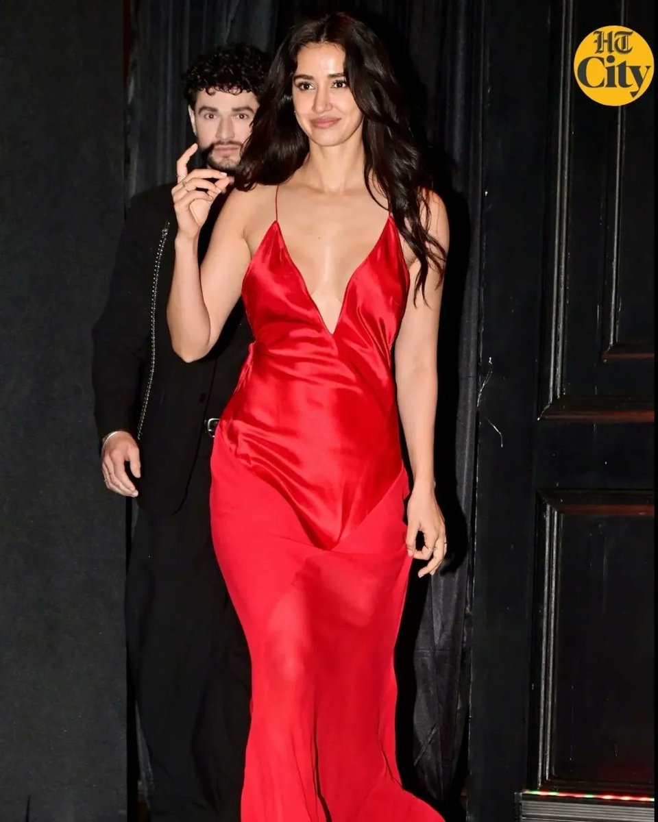 htcity's tweet image. Nupur Sanon and Stebin Ben hosted a star studded wedding reception in Mumbai on Tuesday. From Salman Khan, Disha Patani, Rohini Iyer, Mouni Roy, to many other names, several celebrities were in attendance.

Check out!

@NupurSanon  #stebinben #KritiSanon