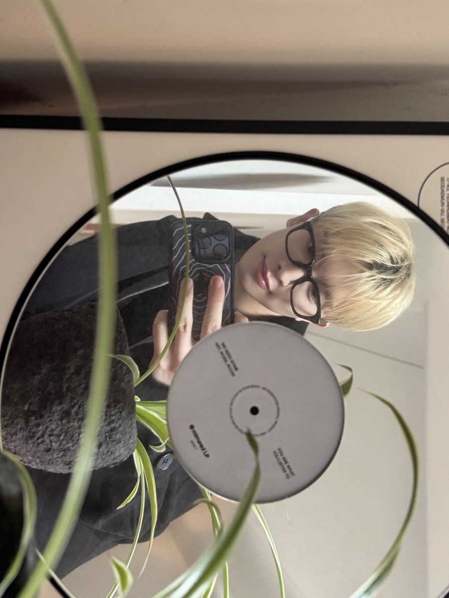 DONGYEON] ふらふらマフラー🧣🧶 #POW #파우 #パウ #동연 #ドンヨン