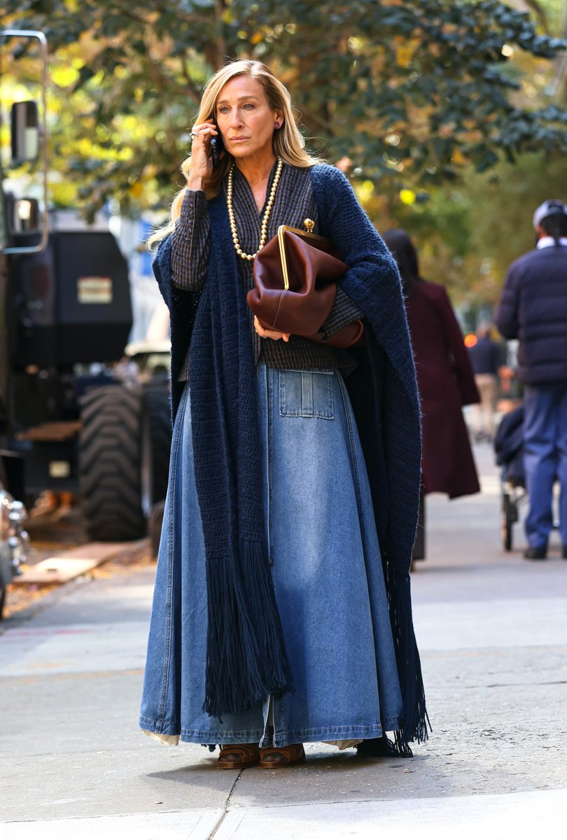 CoachClubEU's tweet image. In 2026,luxury isn't about being loud; it’s about being real. 🗽
​The Horse &amp;amp; Carriage logo represents more than a brand it’s a symbol of New York heritage and the "Courage to be Real"mission that started in 1941.📖✨#LolaTung #coachtopia #CoachNY #CoachEU  #CourageToBeReal