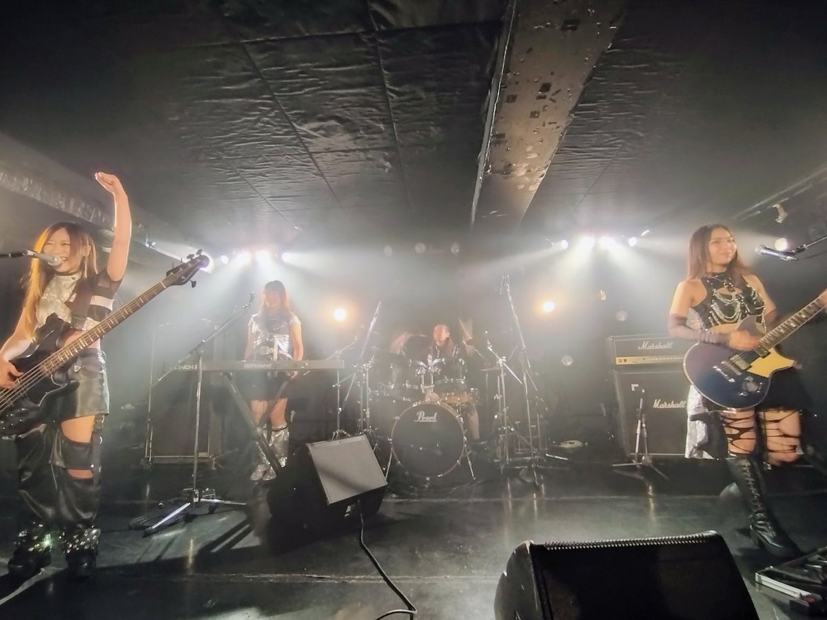 lian0623's tweet image. 1/4昼の着弾‼️#RiskyMelody
NuuE WORKS presents
『Metamorphose Festival 2026 Winter』
下北沢CLUB251
ライブ初めサーキットは何とVo.アリスさん不在💦
楽器隊頑張ってリスメラーと共にライブ作りました🔥
フロアの各界隈仲間達にも感謝
#MetamorphoseFestival #MetaFes
2026年リスメロ１本目/１本