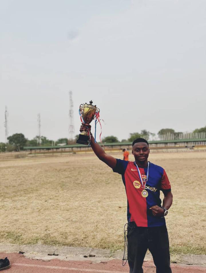 _Kingpeter_247's tweet photo. Day 10 🏆🏆

Won my 2nd trophy as a coach.
Proud of the team, the process, and the growth.

Coaching is more than tactics.. it’s trust, discipline, and belief. 🥳
#SecondTrophy #CoachingLife #KPVERSE #CampusFootball https://t.co/FpqRlpCYyJ