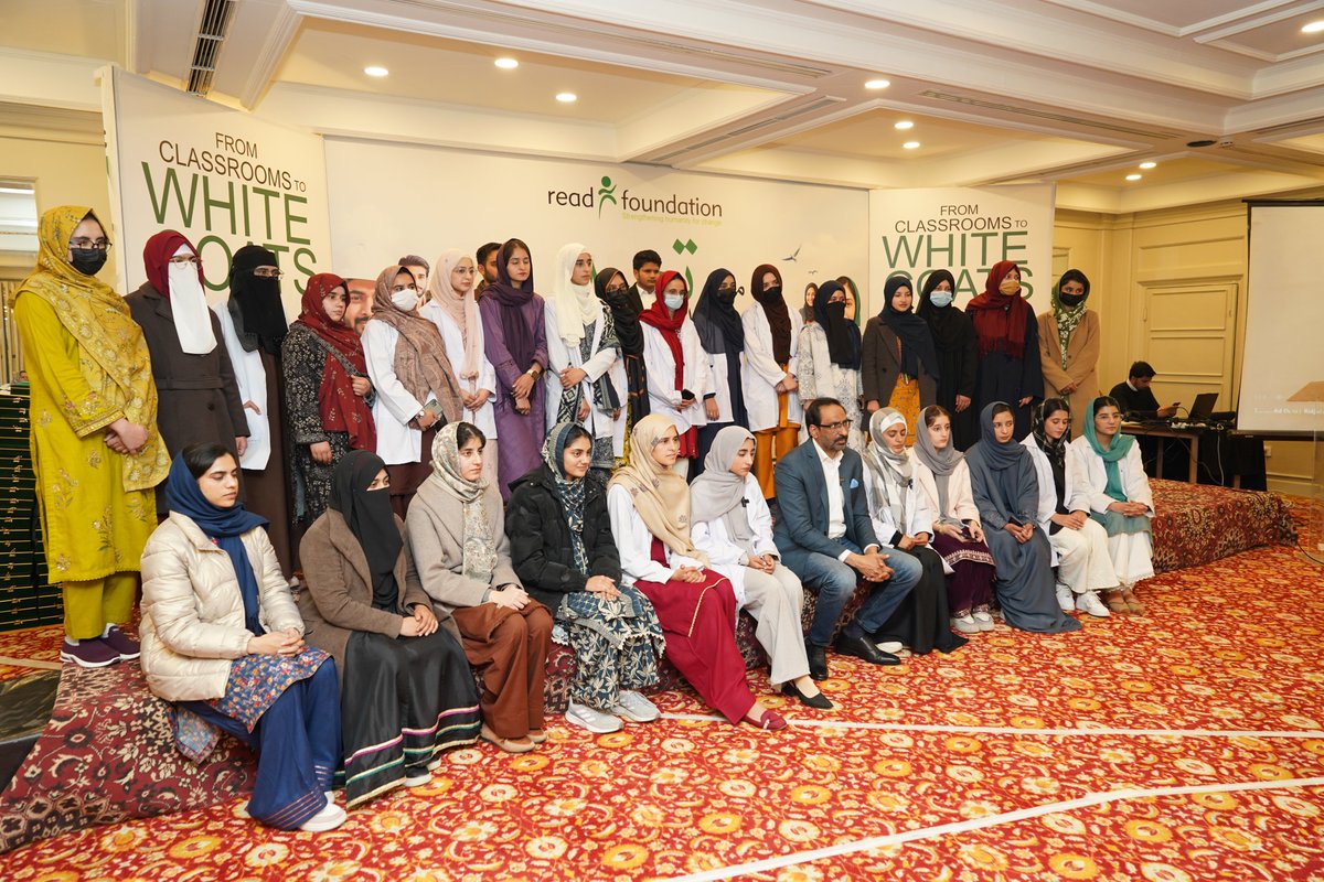 READPak's tweet photo. Alhamdulillah! Our Main Hoon Tabeer event is in full swing, celebrating the achievements of our alumni, including students from underprivileged and orphan backgrounds. Watch Here https://t.co/eypHrdUooZ #MainHoonTabeer #READFoundation https://t.co/vdz2NHcr2z