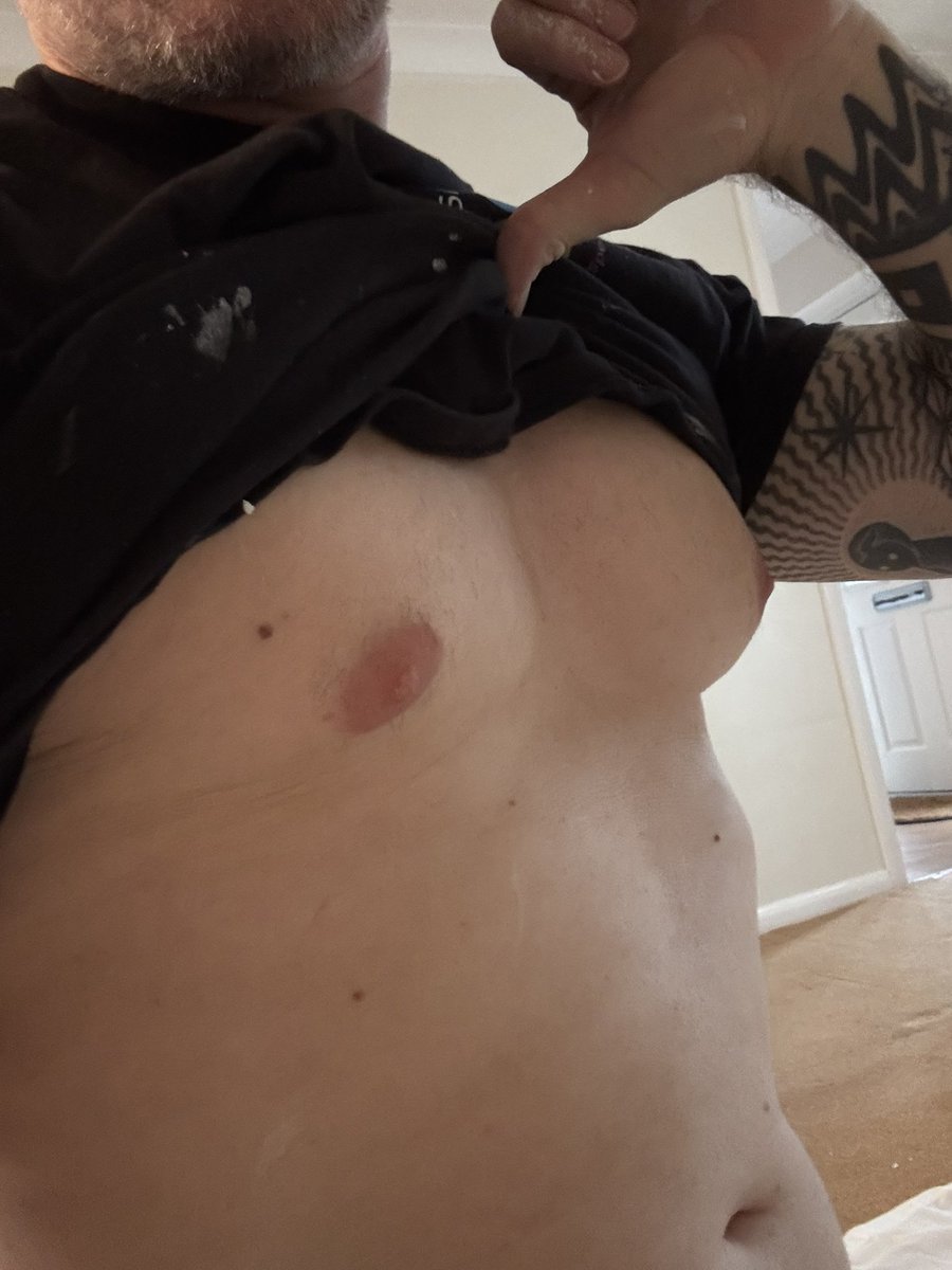 GymDaddyMaster1's tweet photo. A bad case of Painters Pecs! 
#trade #daddy #chest #naughty #lads #kink #nipples #inked #fun https://t.co/X7mNidCadA