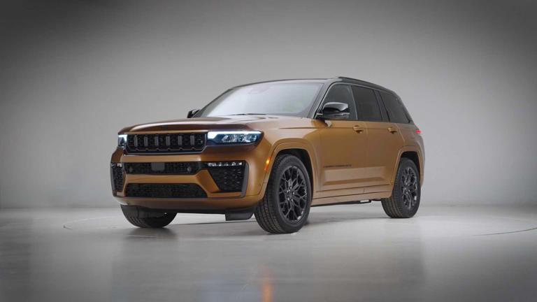 sachi1824's tweet photo. 2026 Jeep Grand Cherokee Altitude X
MSRP: $42,740 https://t.co/chDJmnv6lm