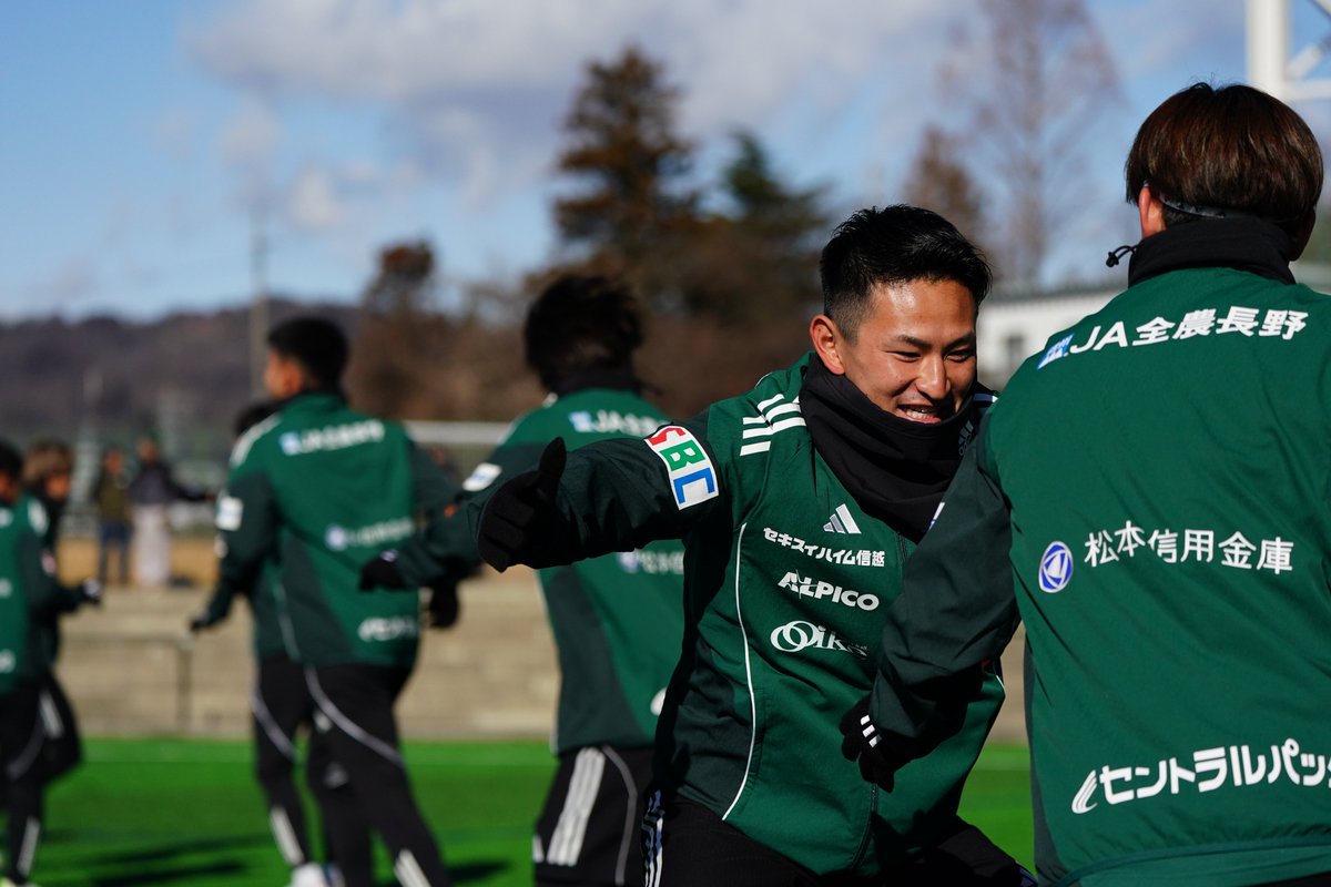 1.14 トレーニング】 TRAINING⚽️ 本日も雰囲気良くトレーニングを