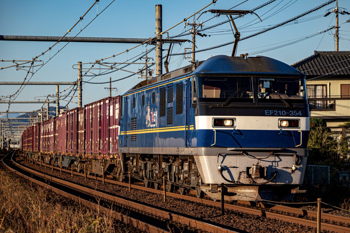京都駅 開業100周年記念 H形鋼 ふと見たらこんなポーズして