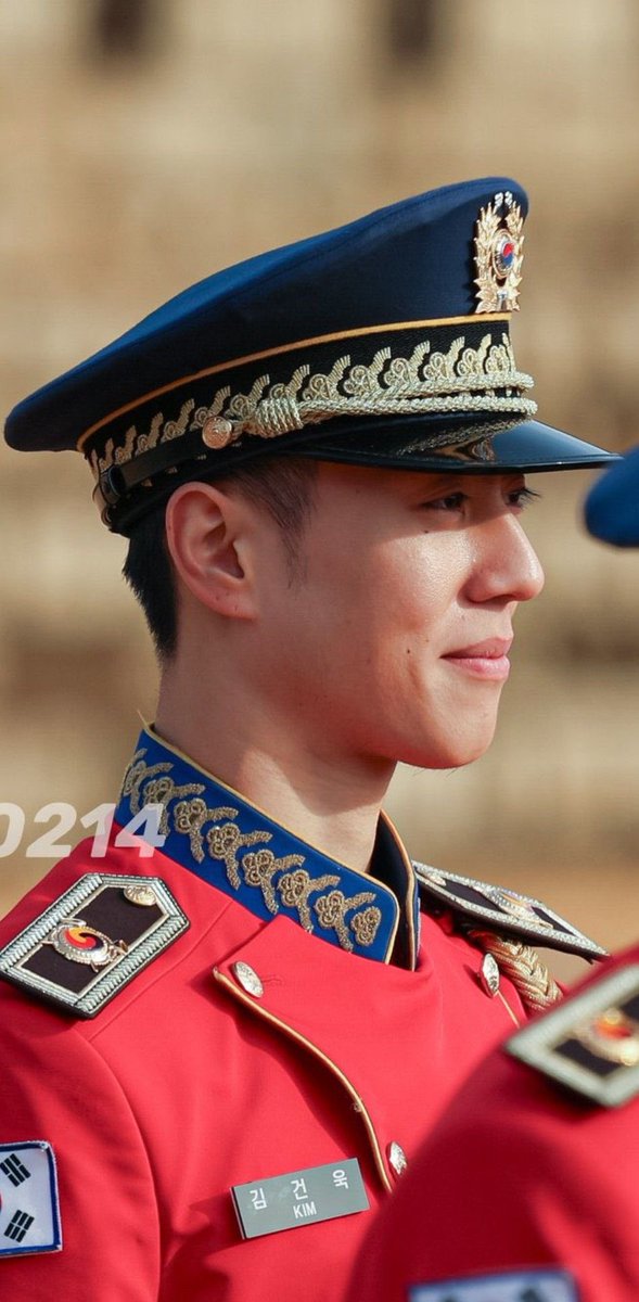 ChoawatPruksap3's tweet image. ✨ ออร่าจับพี่สิบตรีคิมยูคยอมมากค่ะ  หล่อมากๆเลย ยังไม่มีรูปใหม่มา ก็หวีตรูปเก่าไปก่อน😍

"กินข้าวให้อร่อย ใส่เสื้อผ้าให้อุ่นๆนะ"💚💛

#YUGYEOM #InterlunarTimeWithYugyeom #유겸 #GOT7 @yugyeom