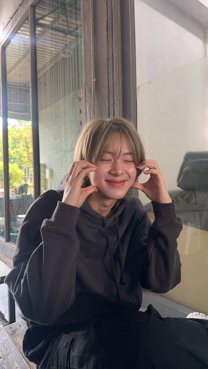 kerdomundi's tweet image. เอ้างั้มย่ายจับป่าปี๊เปงตุวปากัน จะหายงอนยัง มะหายย่ายริบค่าหนมเดือนนี้เจ๋งหมดจาเอางายเจ๋งจาเอางาย🤏🏻