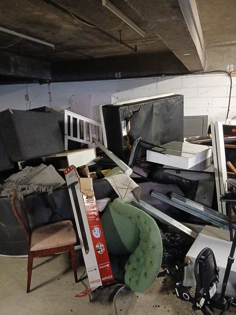 KwikSweep's tweet image. Another client wanting to reclaim their space. We love what we do,  shaping London’s landscape one load at a time.

Methodology:
• Risk assessment
• On-site segregation
• Consider recycling centres
• Resources cleared
• Happy client/customer

#rubbish #removal