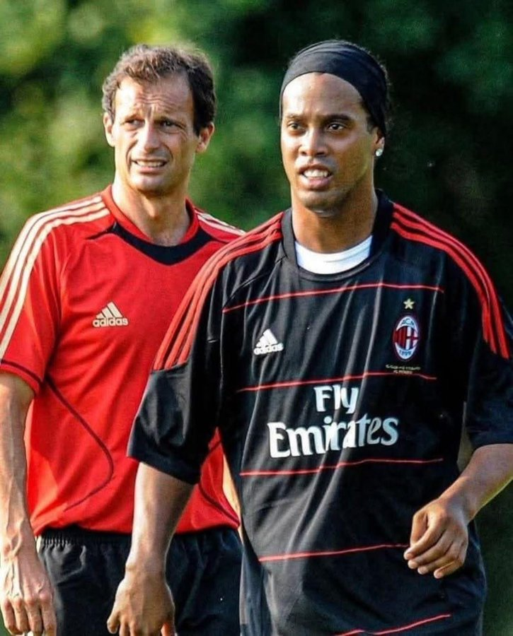 FootballTalkHQ's tweet image. 🗣️ Adriano Galliani, former AC Milan president: “Allegri used to call me every day to complain that Ronaldinho was arriving late to training, going out partying, and barely sleeping.

"One day, he called me, angrier than usual. He said, ‘That’s it, I’ve lost my patience! Sell…