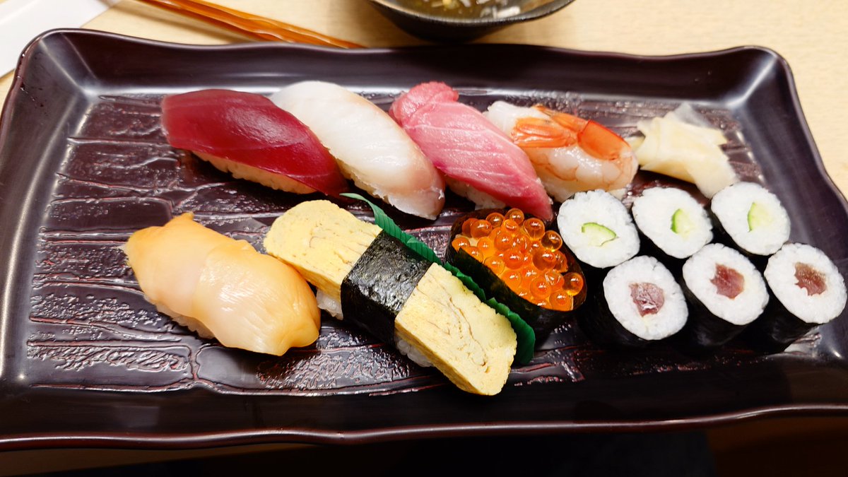 魚河岸でお寿司をいただいてきました🤗
美味しかった🤗