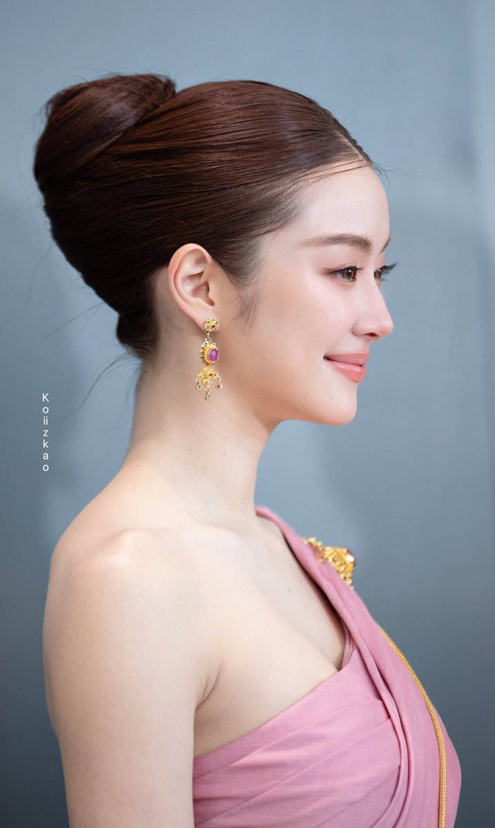Koiiz9's tweet photo. 💗😳🫠

ROYAL THAI AESTHETIC
#ชุดไทยพระราชนิยมXลีน่าหมิว
#MiuNatsha #หมิวณัชชา https://t.co/YbPxuLBsZo