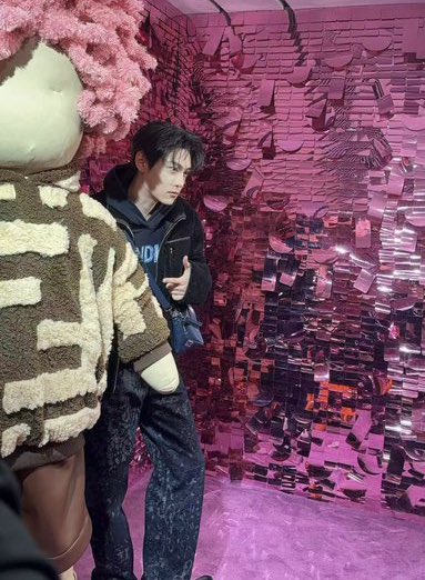 blblsuni's tweet photo. 그냥 붙이고 싶엇어 https://t.co/RkZyXnMspM