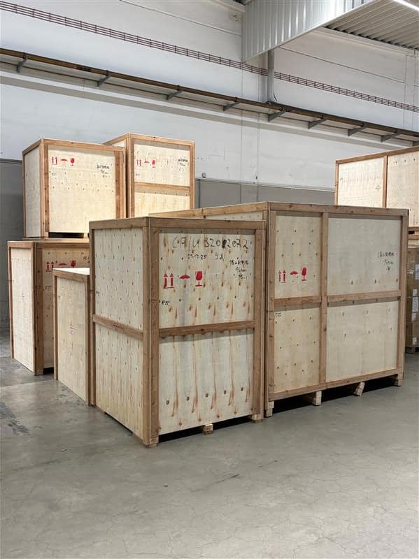 JPEmbUA's tweet image. Міноборони🇯🇵 та Сили самооборони ухвалили рішення надати ще 30 транспортних засобів у жовтні 2024. Остання партія з 14 автомобілів прибула до Польщі 12.01, завершивши їхнє постачання Україні.
🇯🇵 також передала 2 контейнери з медзасобами.
🇯🇵 й надалі підтримуватиме Україну.
🇯🇵🤝🇺🇦