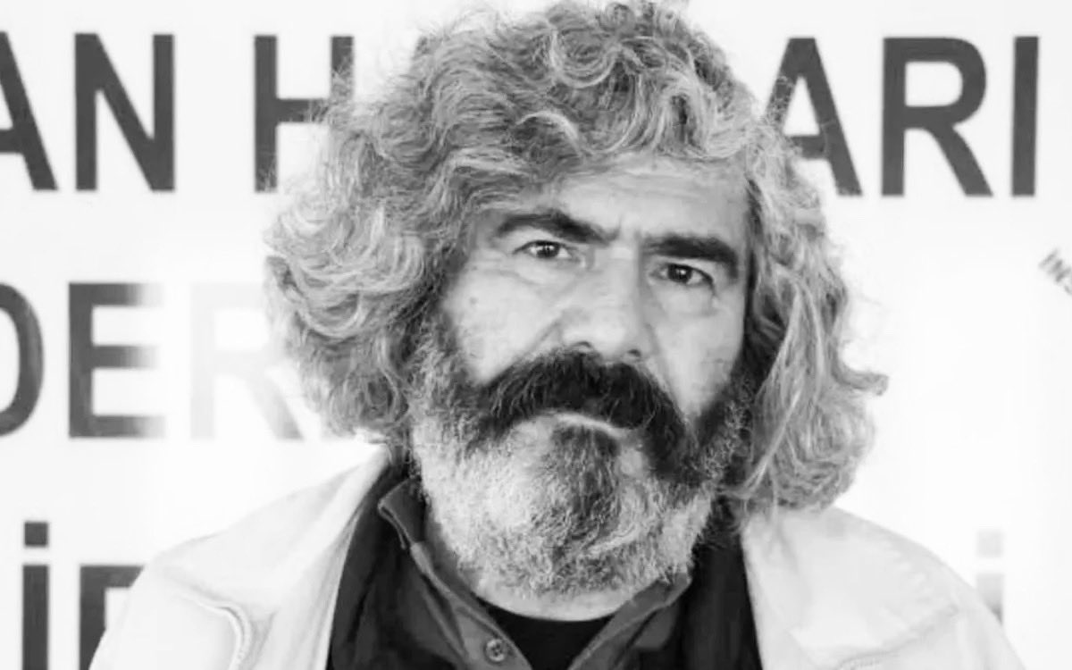 ihdizmir's tweet photo. İHD İzmir Şubesi eski Eş Başkanı ve geçmiş dönemlerde İHD Bölge Temsilciliği görevini yürüten arkadaşımız Avukat Ali Aydın, bugün uğradığı saldırı sonucu yaşamını yitirmiştir.

Olay, İHD üyesi avukatlarımız ve İzmir Barosu tarafından yakından takip edilmektedir + https://t.co/QE85ynMZcY