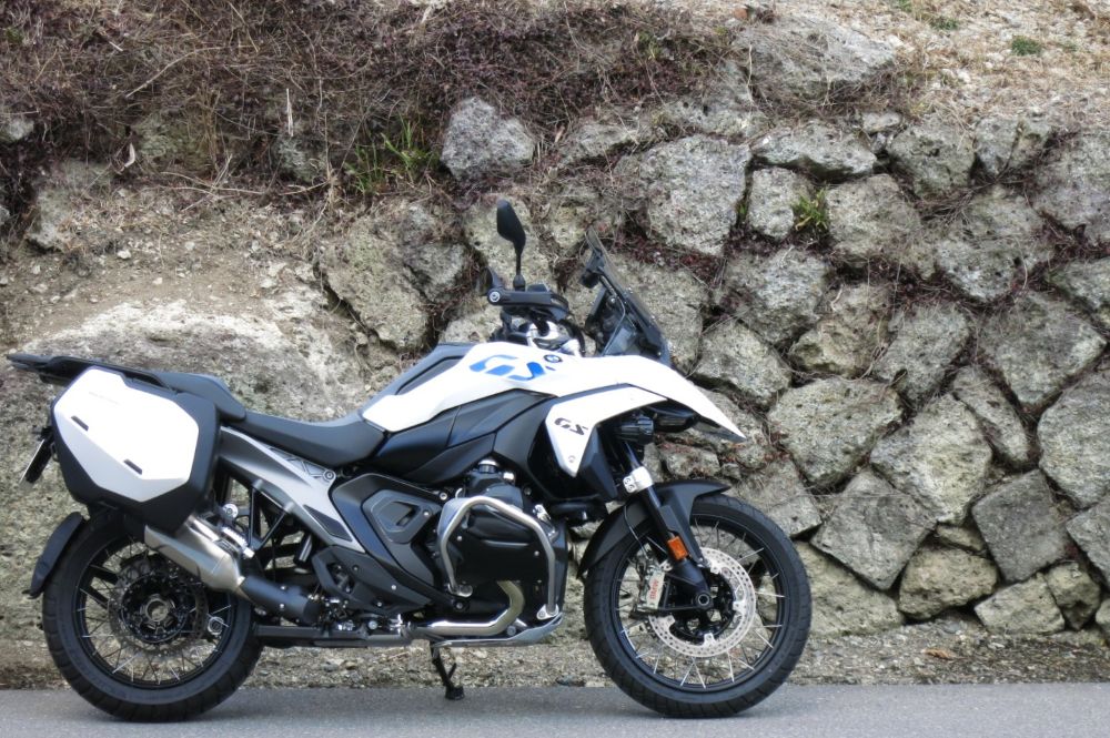 deresuke_Biogon's tweet photo. 今日はやっとバイク初乗���。
まだ慣らし中だけどね。 https://t.co/gyHkAdvklz